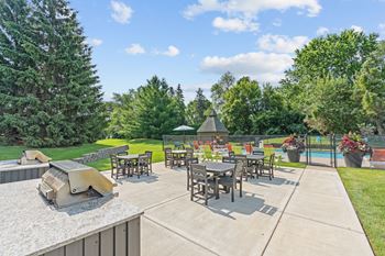 Grill and picnic areas